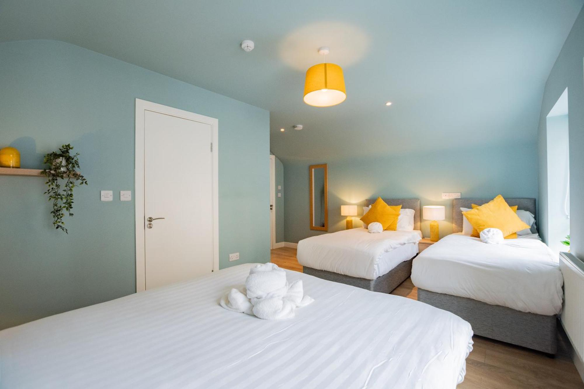 The Large Group House -Sleeps 21 Villa Dublin Eksteriør billede
